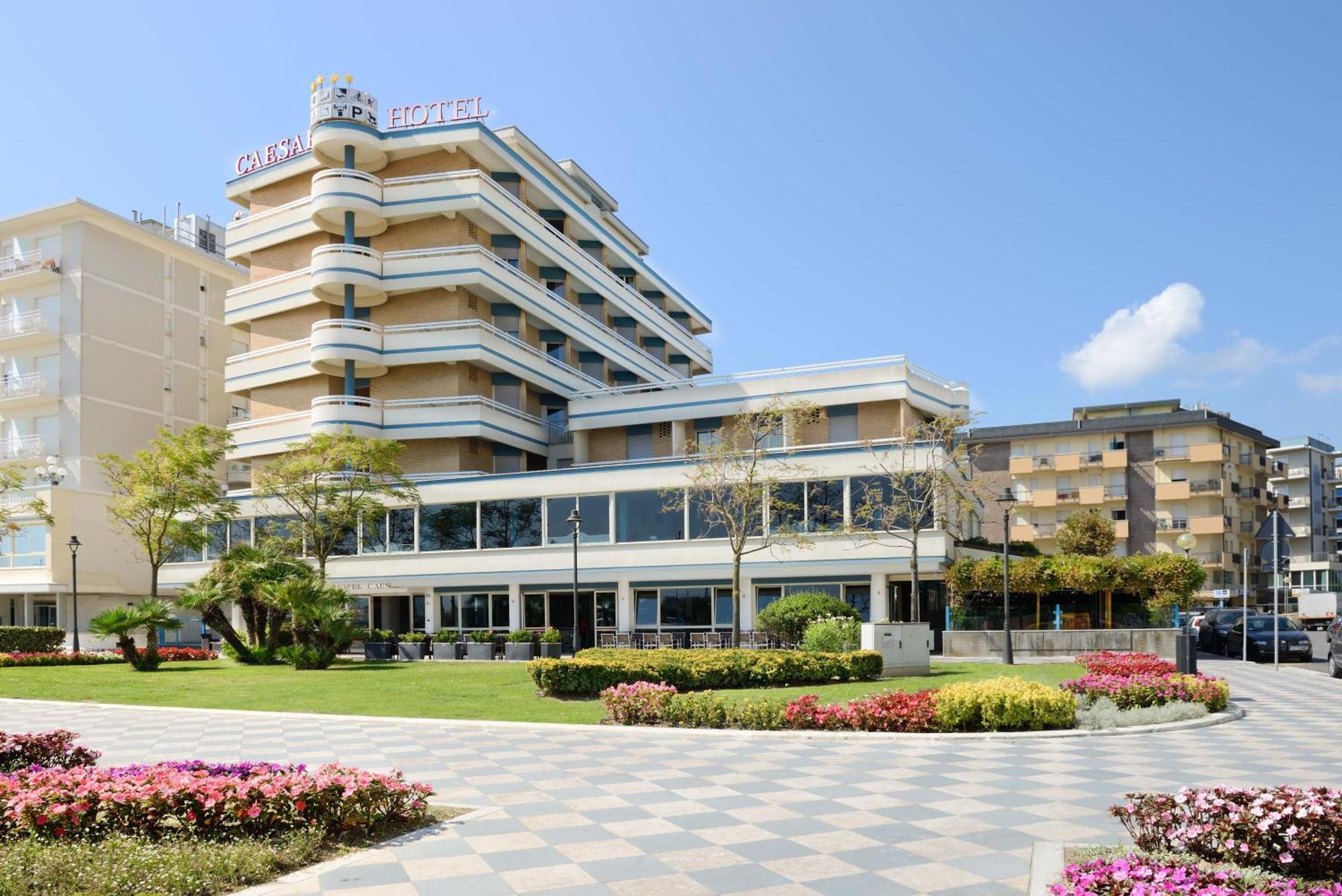 Hotel Caesar Cesenatico Exterior foto